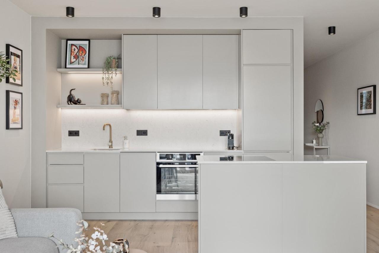 Brand New Downtown Harbor Apartment Рейкьявик Экстерьер фото