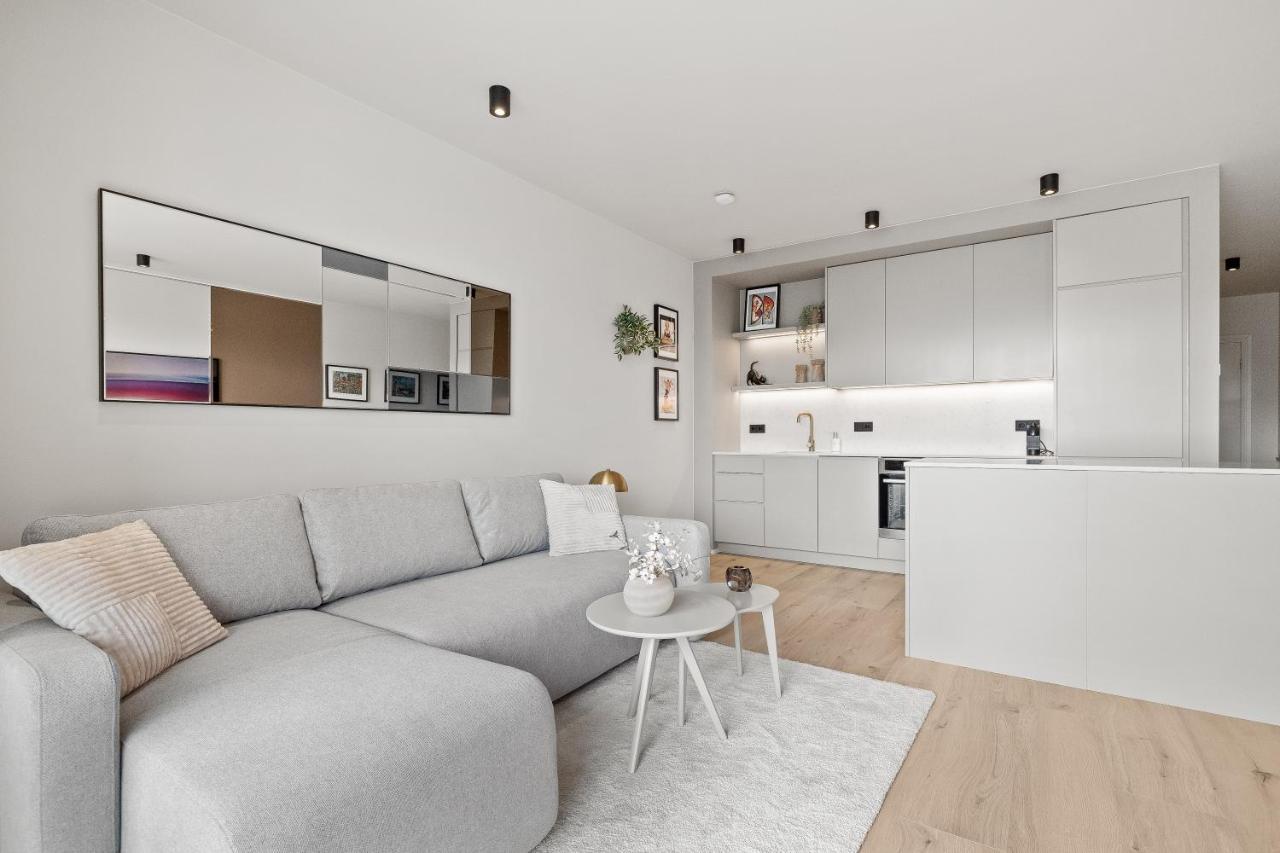 Brand New Downtown Harbor Apartment Рейкьявик Экстерьер фото