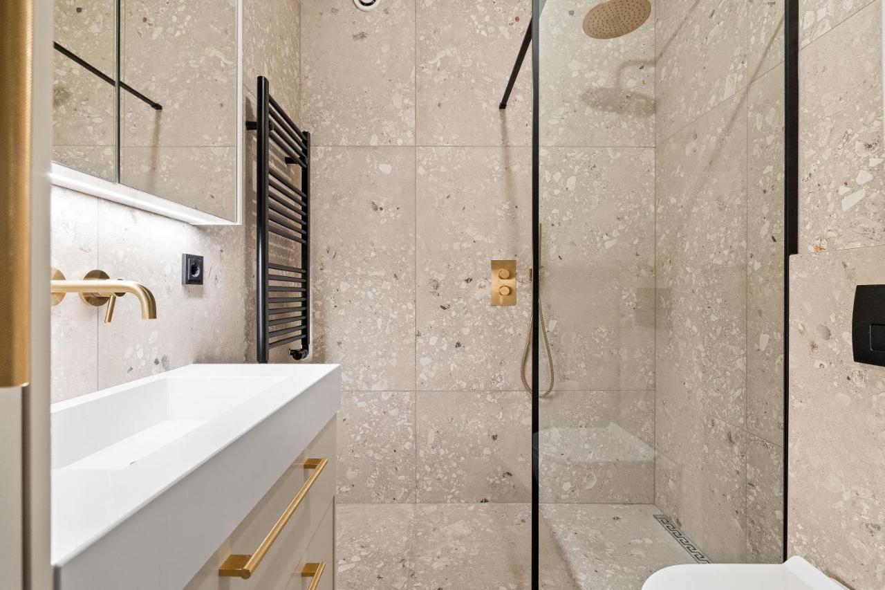 Brand New Downtown Harbor Apartment Рейкьявик Экстерьер фото